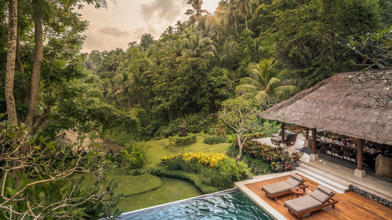 Jetzt das Four Seasons Resort Bali at Sayan ab 2728,-€ p.P. buchen